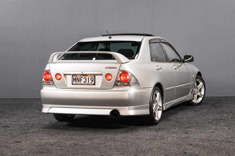 1999 Toyota Altezza