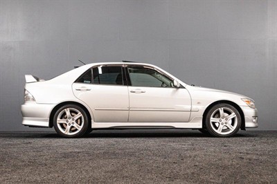 1999 Toyota Altezza - Thumbnail