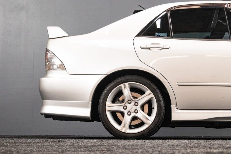 1999 Toyota Altezza