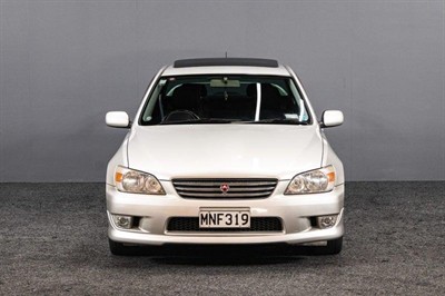 1999 Toyota Altezza - Thumbnail