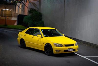 1999 Toyota Altezza - Thumbnail