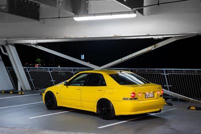 1999 Toyota Altezza - Thumbnail