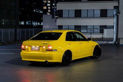 1999 Toyota Altezza - Thumbnail