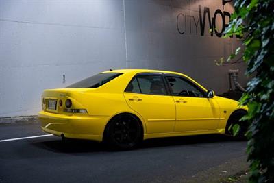 1999 Toyota Altezza - Thumbnail