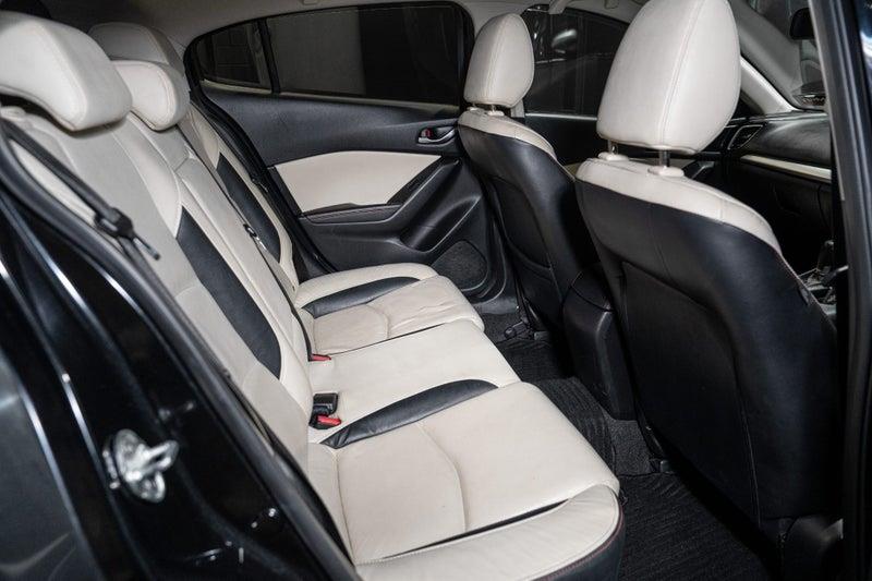 2013 Mazda Axela