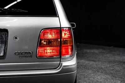 2001 Toyota Crown - Thumbnail
