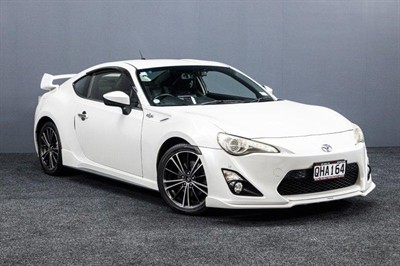 2012 Toyota 86 - Thumbnail