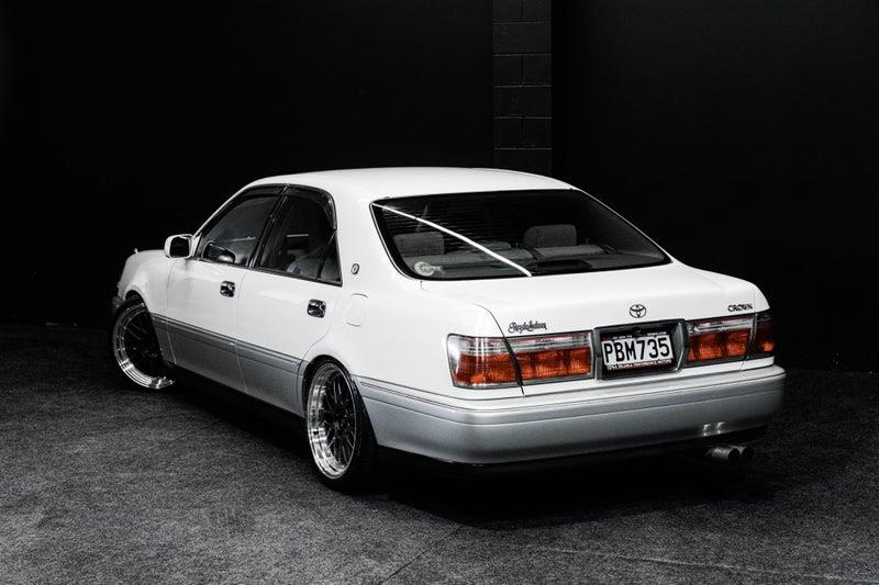 2000 Toyota Crown
