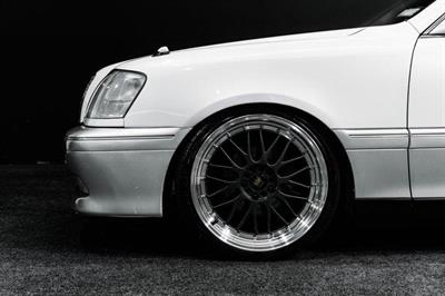 2000 Toyota Crown - Thumbnail