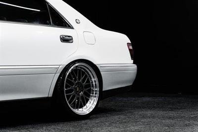 2000 Toyota Crown - Thumbnail