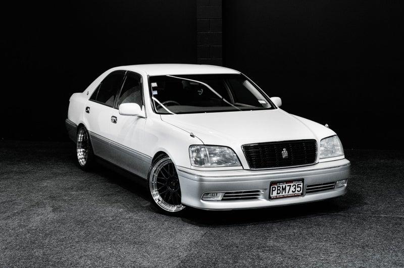 2000 Toyota Crown