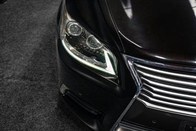 2012 Lexus LS 460 - Thumbnail