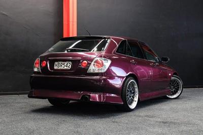 2001 Toyota Altezza - Thumbnail