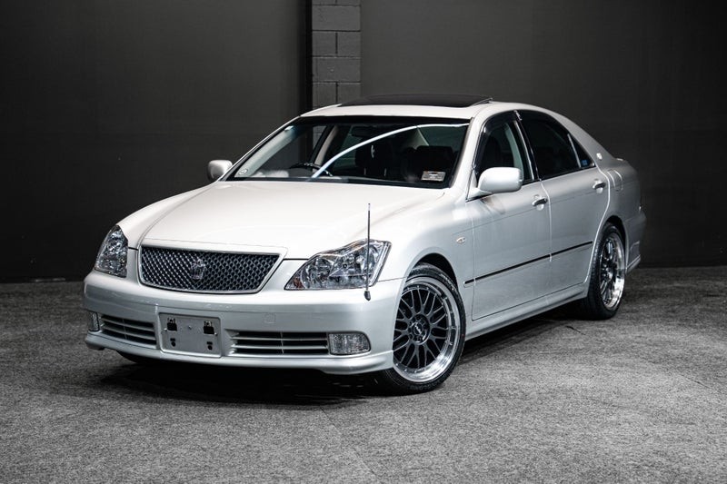 2004 Toyota Crown