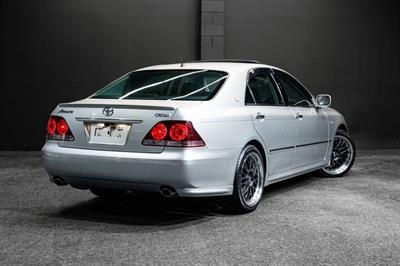 2004 Toyota Crown - Thumbnail