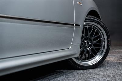 2004 Toyota Crown - Thumbnail