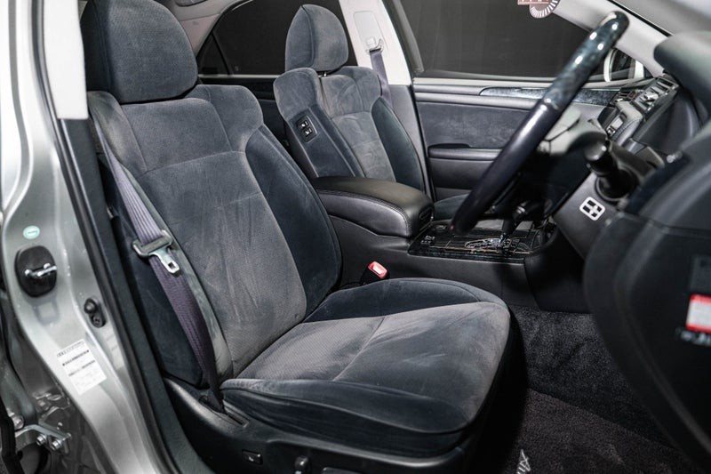 2004 Toyota Crown