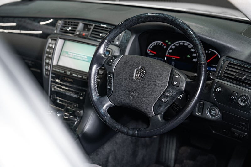 2004 Toyota Crown