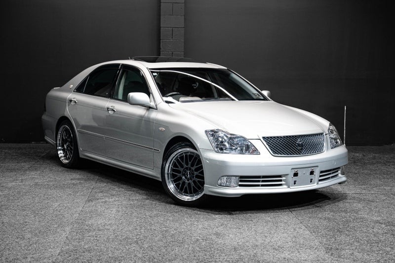 2004 Toyota Crown
