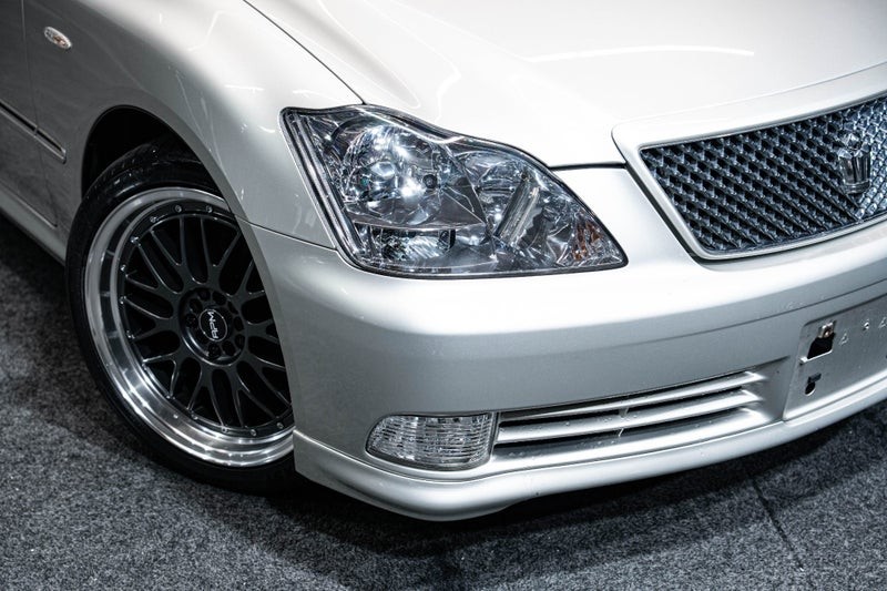2004 Toyota Crown