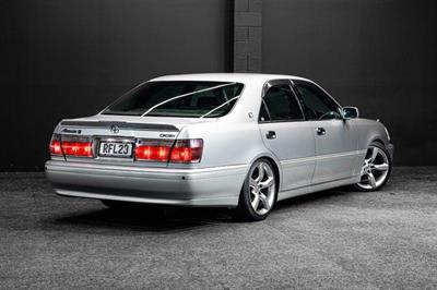 1999 Toyota Crown - Thumbnail
