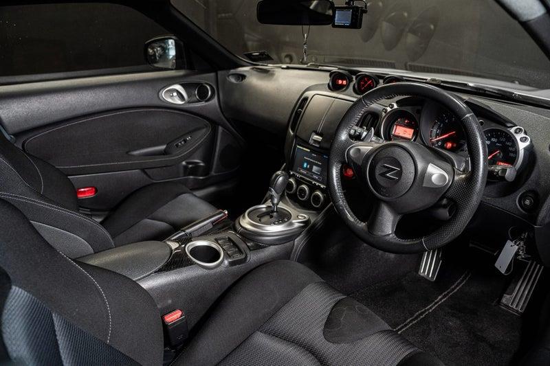 2009 Nissan Fairlady