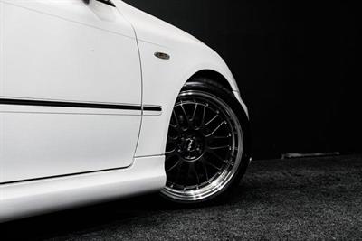 2004 Toyota Crown - Thumbnail