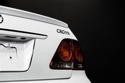 2004 Toyota Crown - Thumbnail