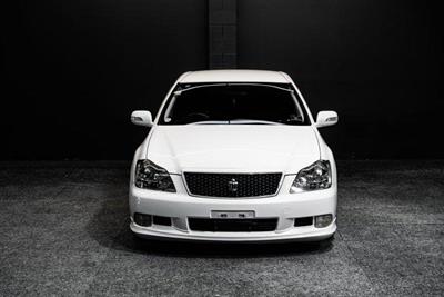 2004 Toyota Crown - Thumbnail