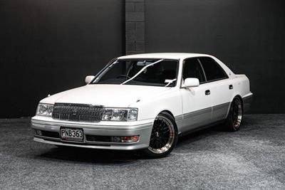 1998 Toyota Crown - Thumbnail