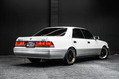 1998 Toyota Crown - Thumbnail