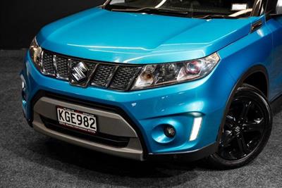 2017 Suzuki Vitara - Thumbnail