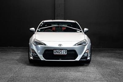 2013 Toyota 86 - Thumbnail