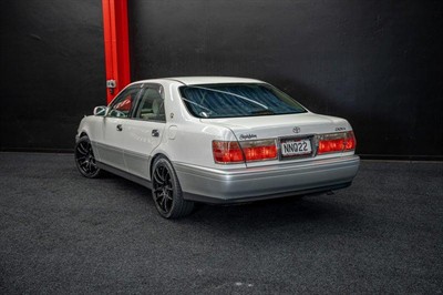 1999 Toyota Crown - Thumbnail
