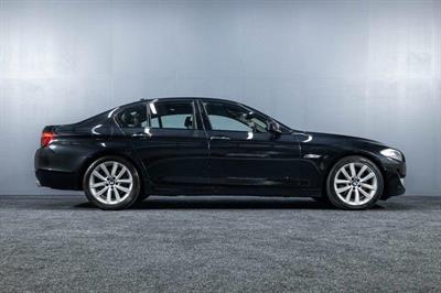 2011 BMW 5 Series - Thumbnail