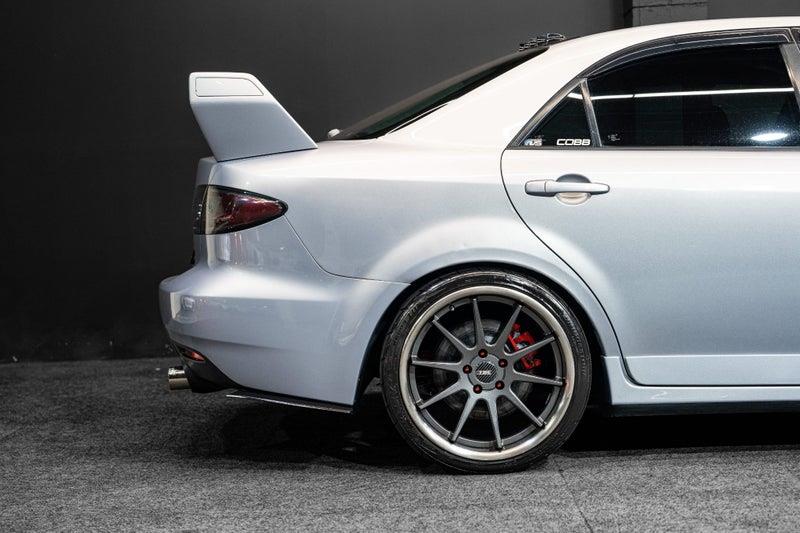 2005 Mazda Atenza