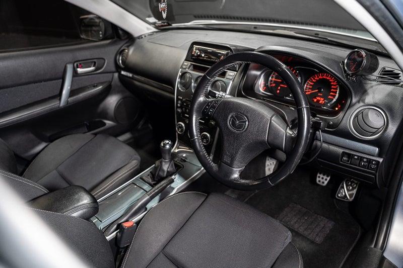 2005 Mazda Atenza