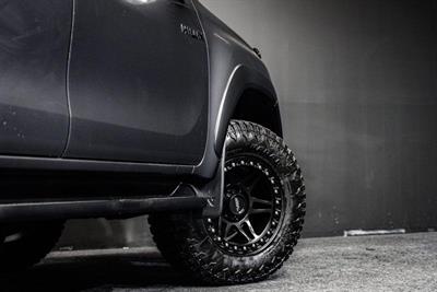 2016 Toyota Hilux - Thumbnail