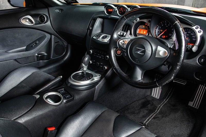 2011 Nissan Fairlady