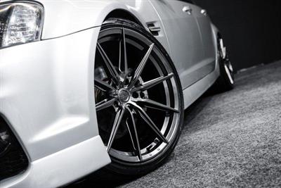 2012 Holden Commodore - Thumbnail