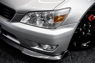 1999 Toyota Altezza - Thumbnail