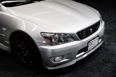 1999 Toyota Altezza - Thumbnail