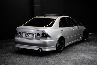 1999 Toyota Altezza - Thumbnail