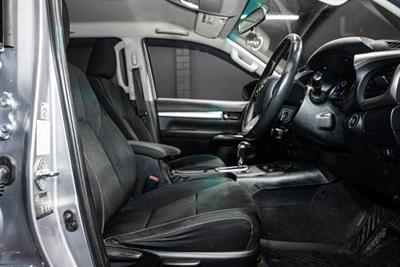 2017 Toyota Hilux - Thumbnail