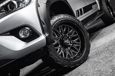2017 Toyota Hilux - Thumbnail