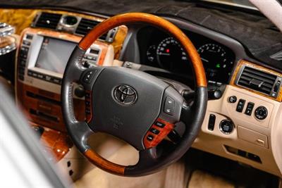 2006 Toyota Crown - Thumbnail