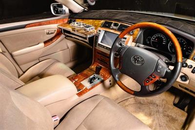 2006 Toyota Crown - Thumbnail