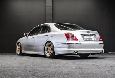 2006 Toyota Crown - Thumbnail
