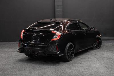 2018 Honda Civic - Thumbnail