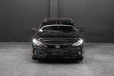 2018 Honda Civic - Thumbnail